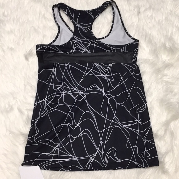 New Fabletics Mary Tank Size XS - Picture 3 of 5